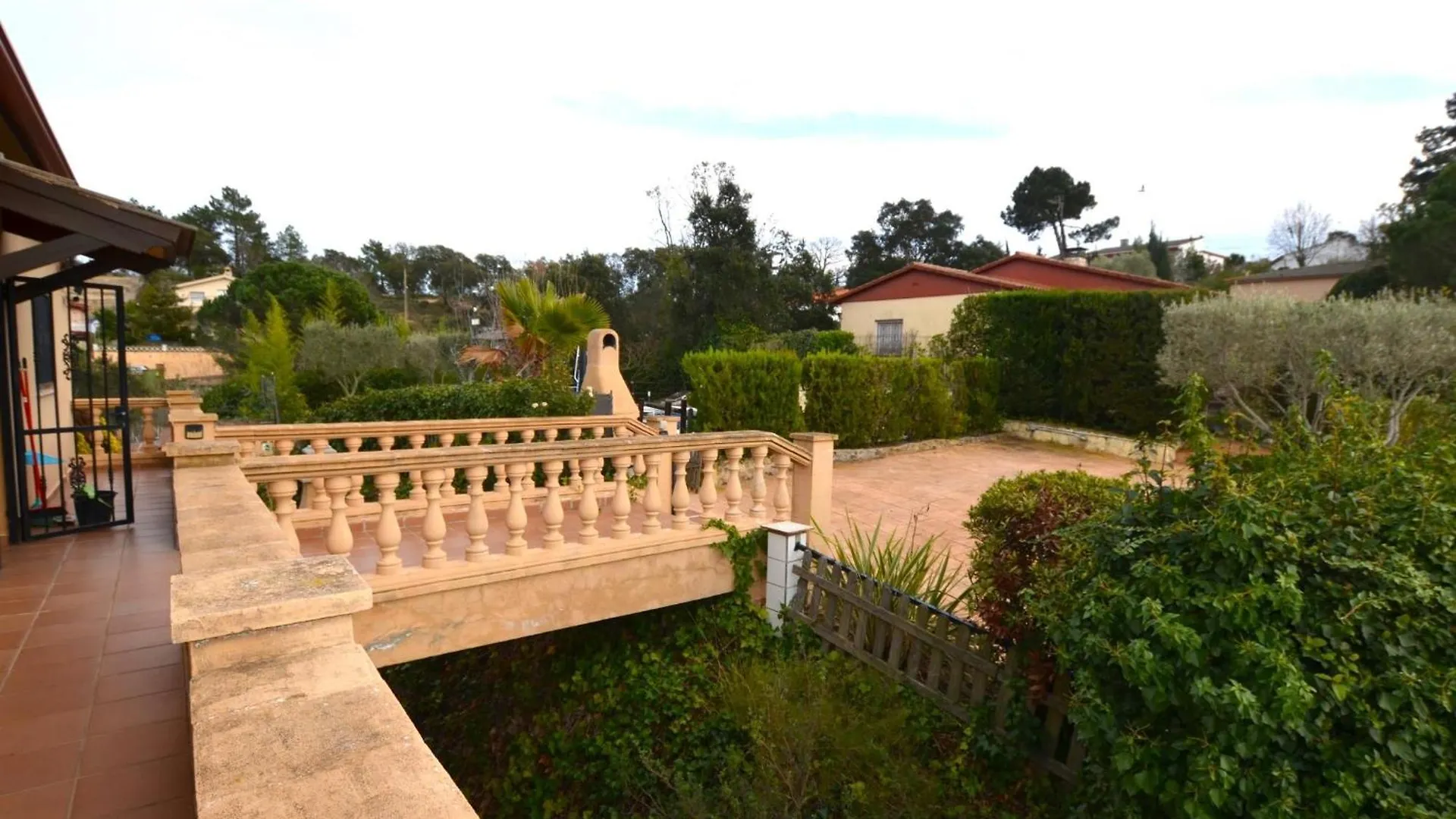 Villa Pelican 8 People 8 Kms Lloret De Mar Massanet De La Selva
